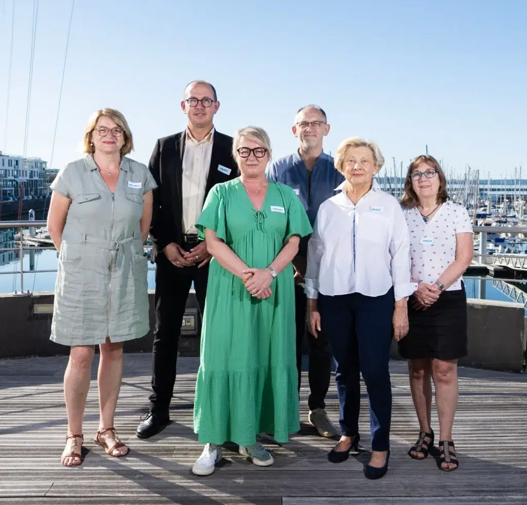 Photo de groupe de la Gouvernance des cantines du ponant